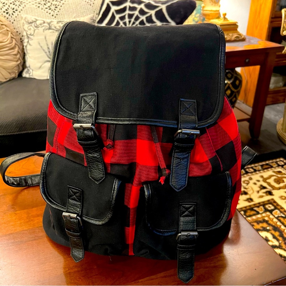 ✦ Zumiez Empyre Red Plaid Backpack ✦